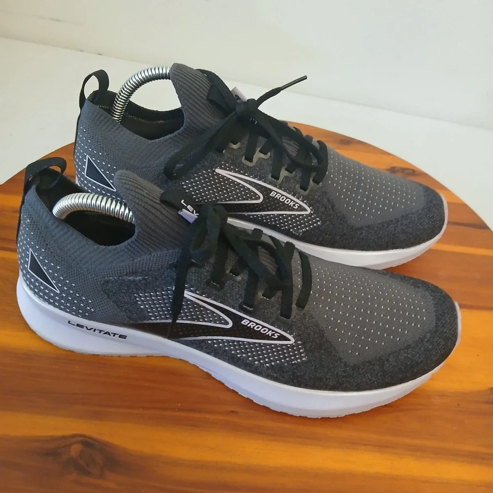 Brooks Levitate StealthFit 5 Womens 10.5 Grey Running Shoes Sneakers 1203591B056